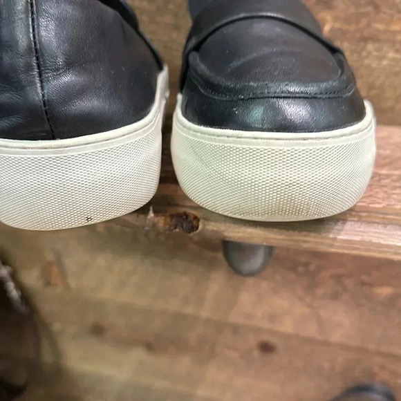 J/SLIDES LEATHER SLIP ON SNEAKERS SIZE 8.5 - Picture 4 of 8